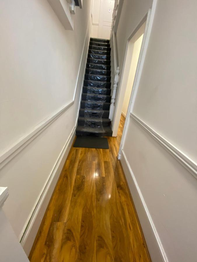 30 Willesden Lane Лондон Экстерьер фото